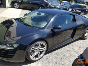 AUDI-R8-V8-1